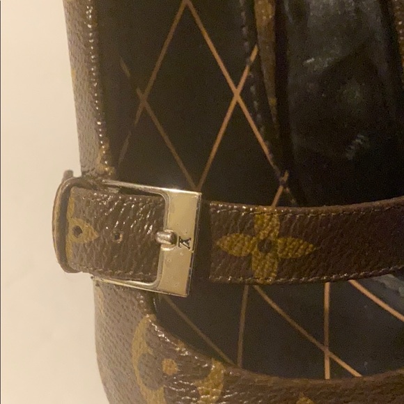 Louis Vuitton Heels - Picture 8 of 10